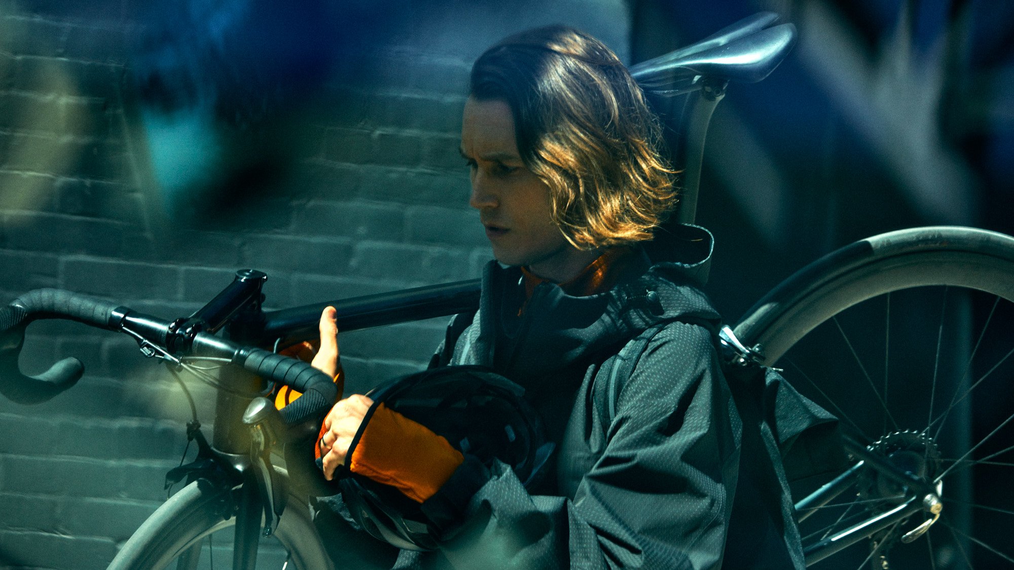 H&M CYCLING by Geoffrey Knott