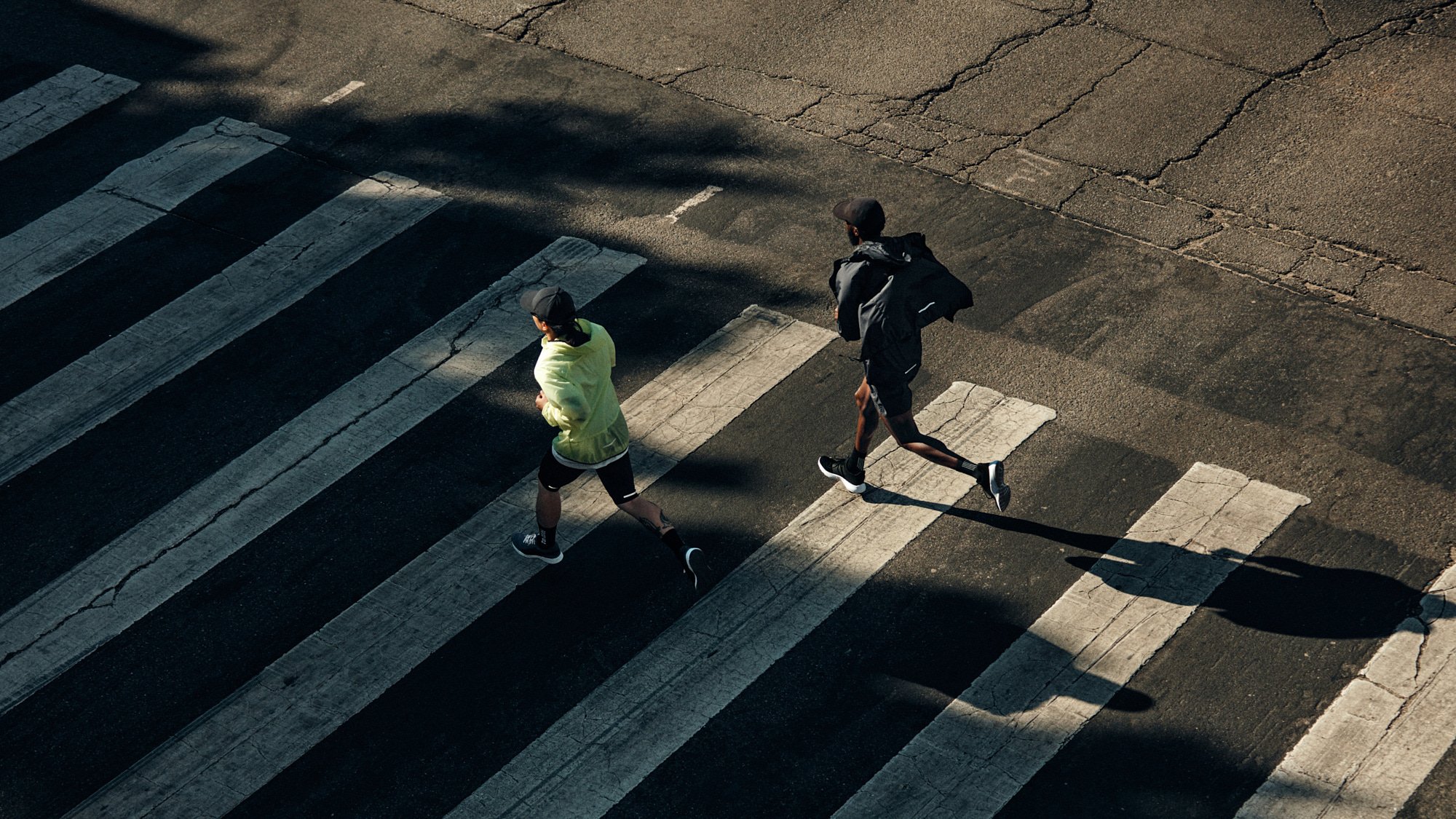 H&M RUNNING by Geoffrey Knott