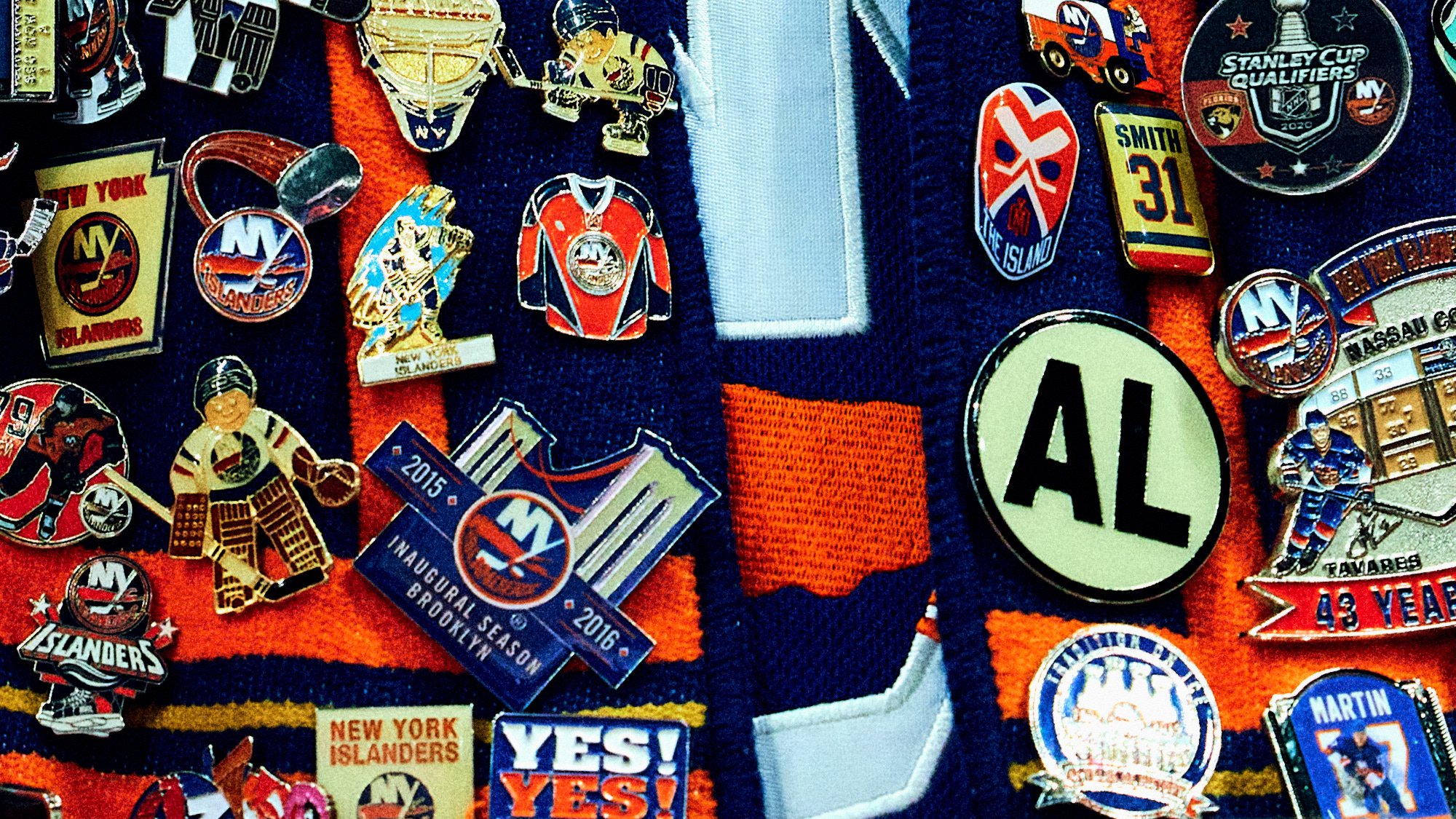 THE NEW YORK ISLANDERS by Geoffrey Knott