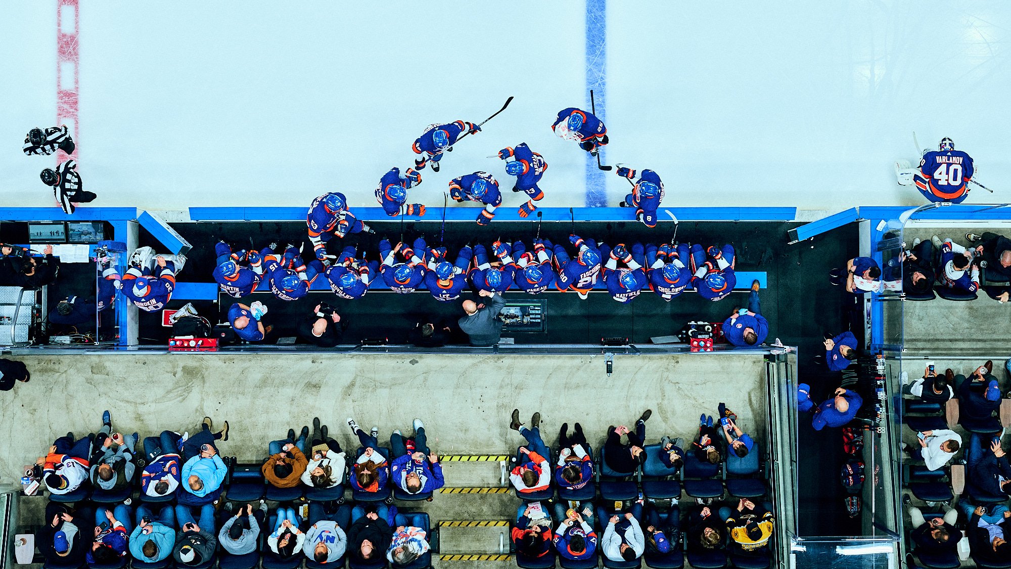 THE NEW YORK ISLANDERS by Geoffrey Knott