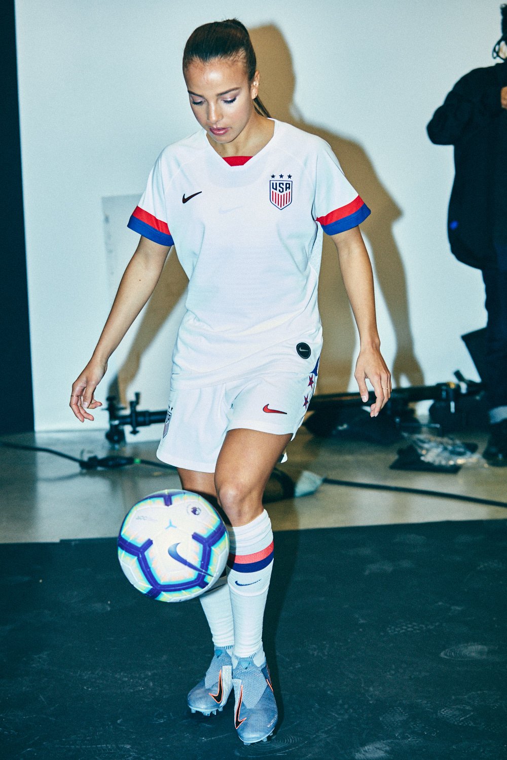 USWNT VANGUARD by Geoffrey Knott